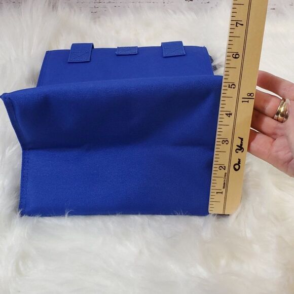 LOUNGEFLY Dunder Mifflin The Office Insulated Lunch Bag NWT - Picture 5 of 6